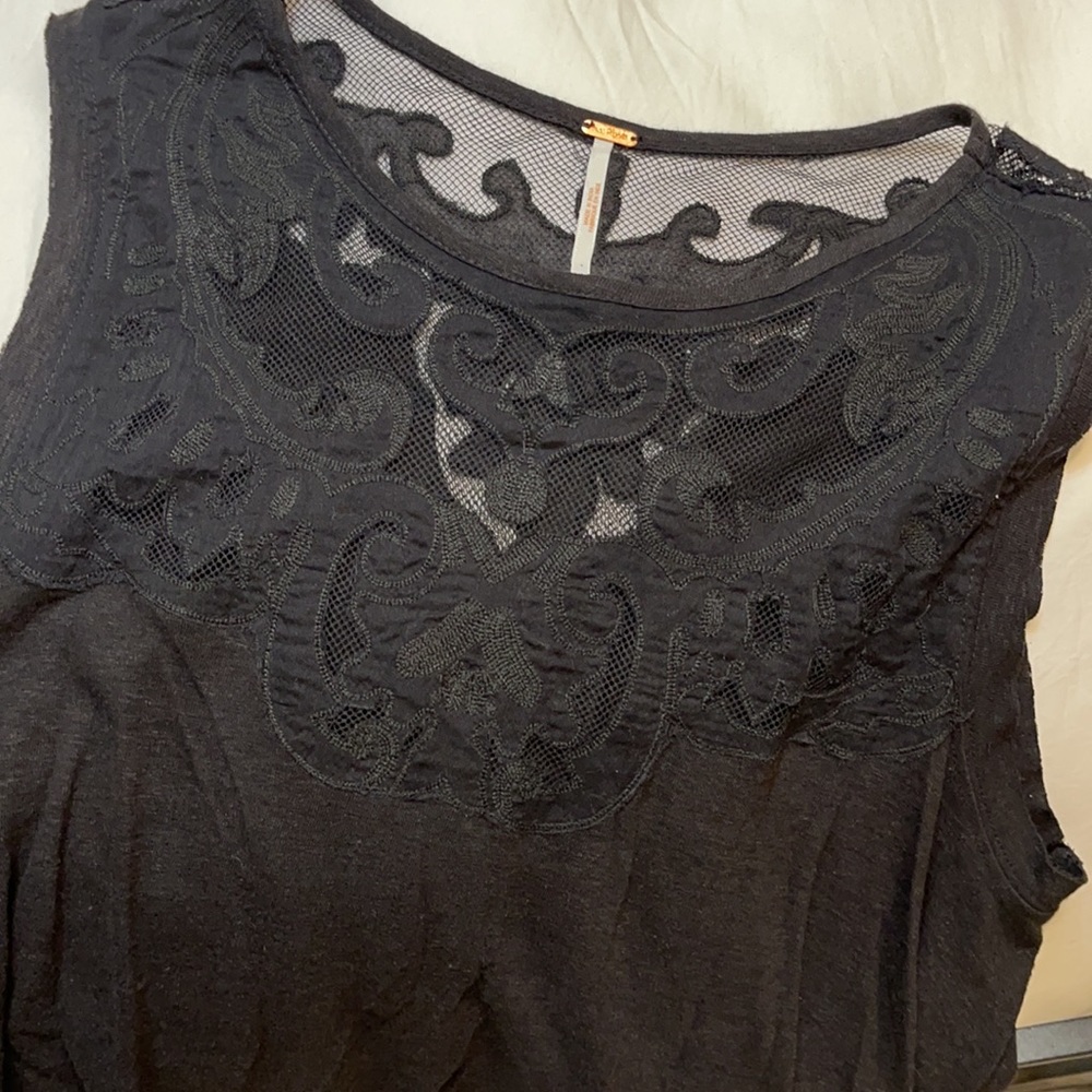 LAST CHANCE. NWOT Free People Sleeveless top - Picture 1 of 7